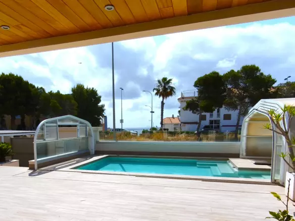 4-bedroom Villa In Orihuela Costa, Spain (347 M²)