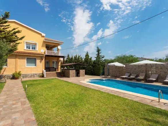 5-bedroom Villa In Orihuela Costa, Spain (440 M²)