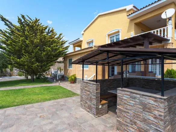 5-bedroom Villa In Orihuela Costa, Spain (440 M²)