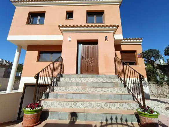 5-bedroom Villa In Pilar De La Horadada, Spain (256 M²)
