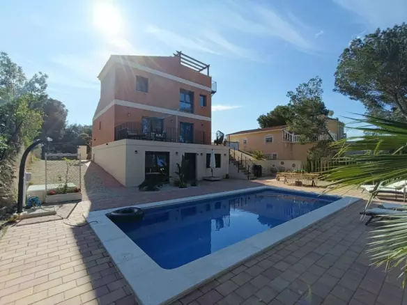 5-bedroom Villa In Pilar De La Horadada, Spain (256 M²)