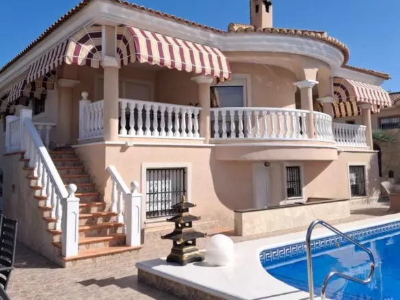 4-bedroom Villa In Rojales, Spain (175 M²)