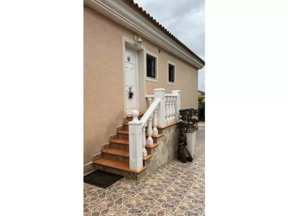 4-bedroom Villa In Rojales, Spain (175 M²)