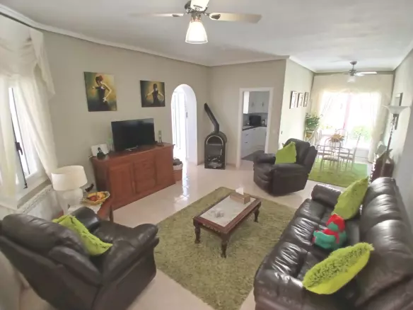 3-bedroom Villa In Villamartin, Spain (123 M²)