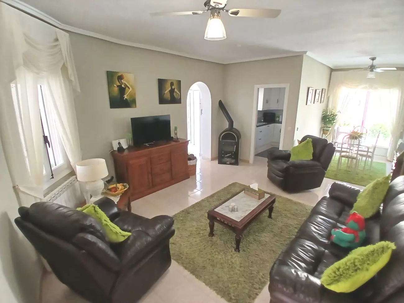 3-bedroom Villa In Villamartin, Spain (123 M²)
