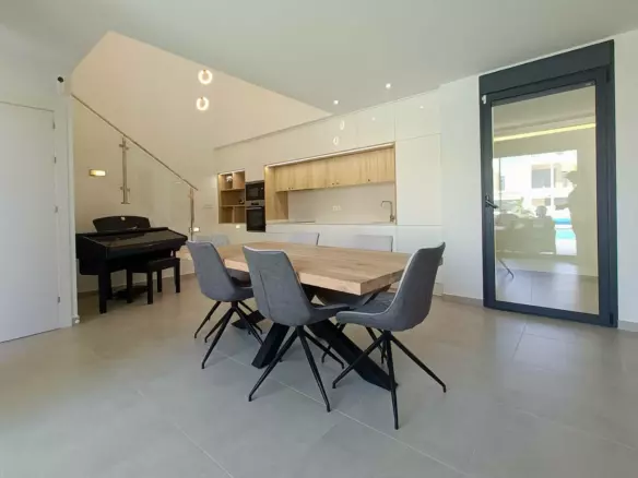 5-bedroom Villa In Rojales, Spain (214 M²)