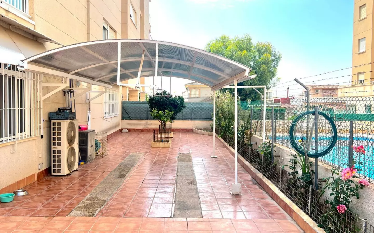 3-bedroom Apartment In Torrevieja, Spain (140 M²)