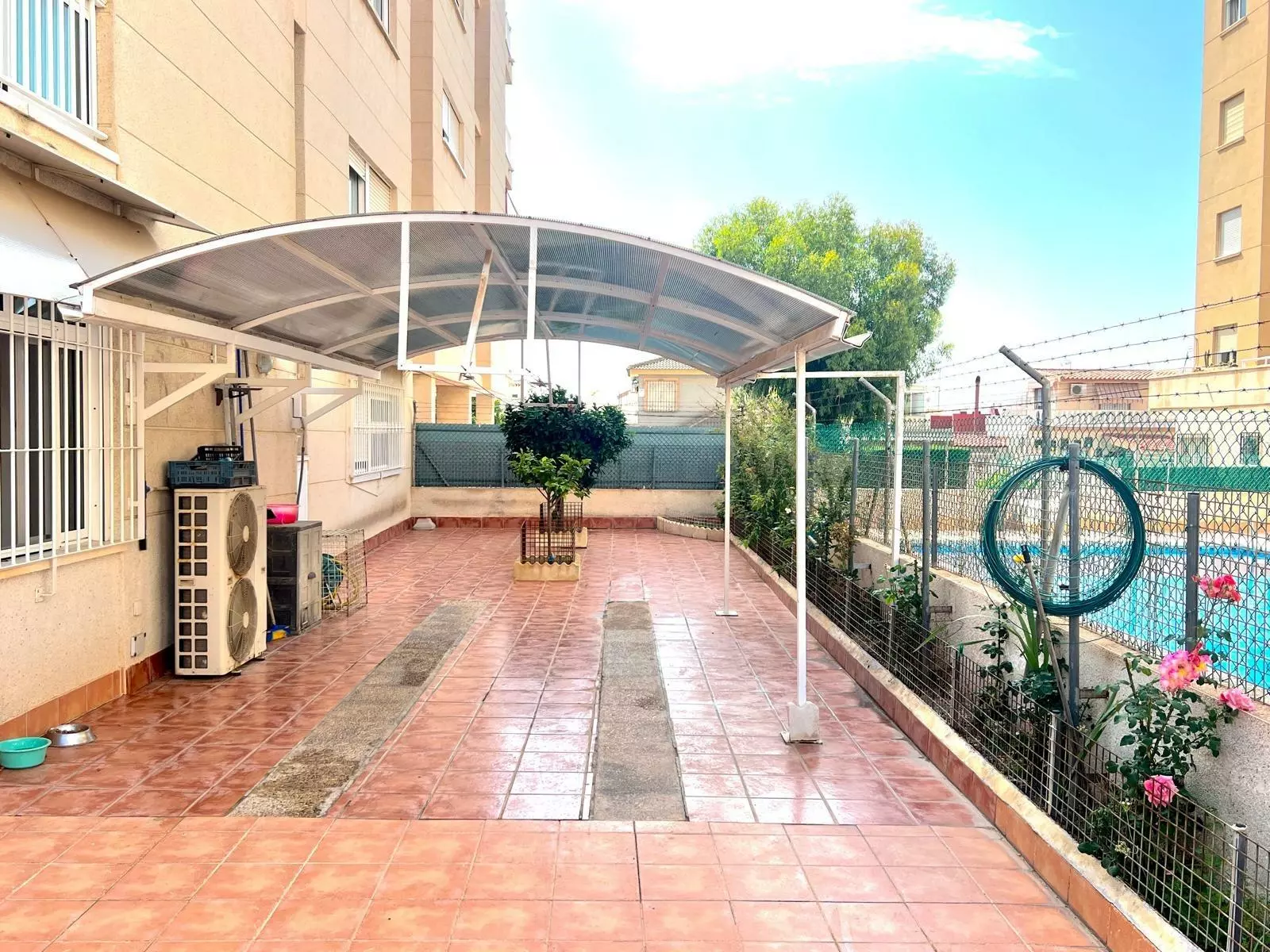 3-bedroom Apartment In Torrevieja, Spain (140 M²)