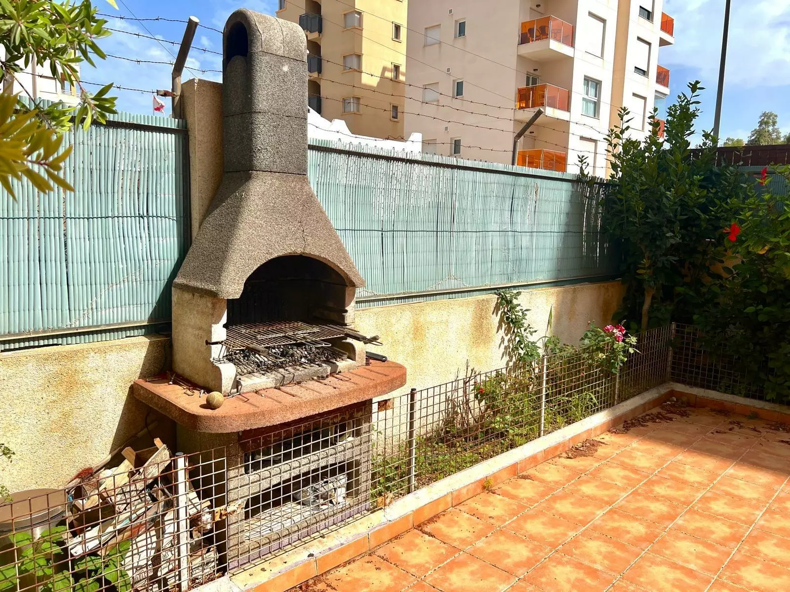 3-bedroom Apartment In Torrevieja, Spain (140 M²)