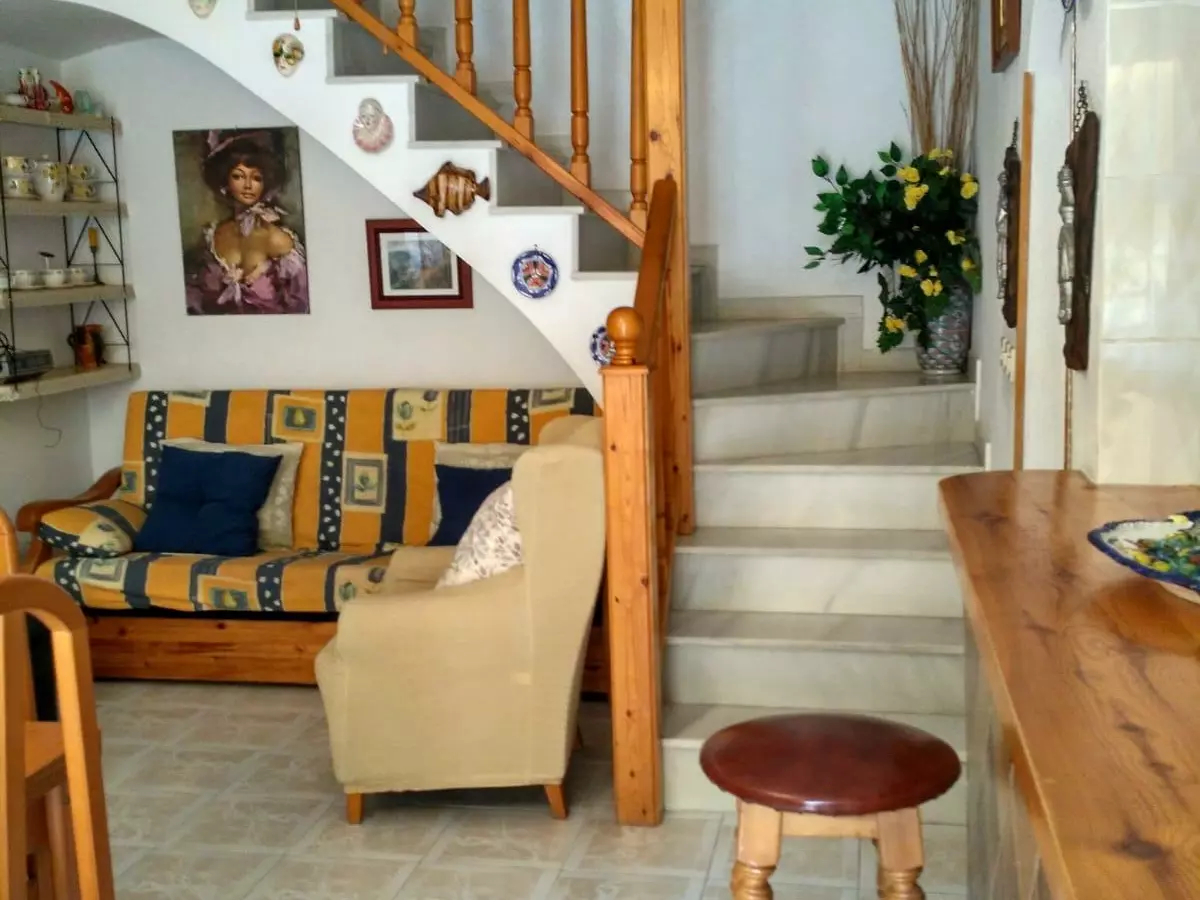 2-bedroom Town House In Torrevieja, Spain (100 M²)