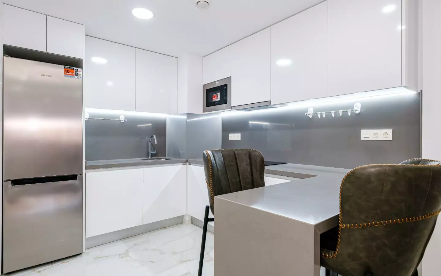 4-bedroom Apartment In Torrevieja, Spain (153 M²)