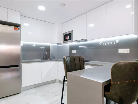 4-bedroom Apartment In Torrevieja, Spain (153 M²)