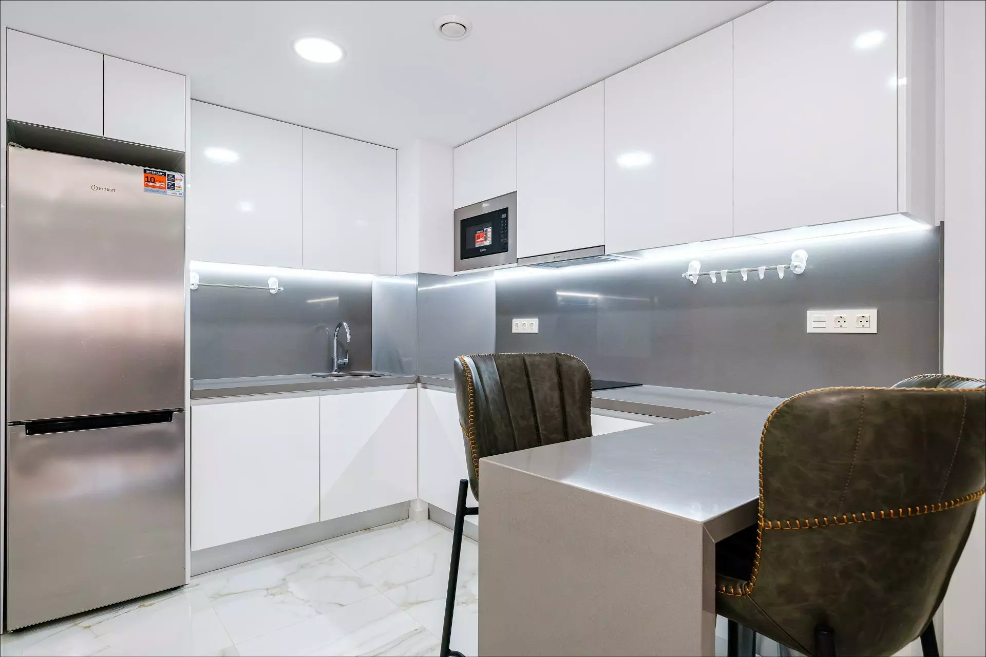 4-bedroom Apartment In Torrevieja, Spain (153 M²)