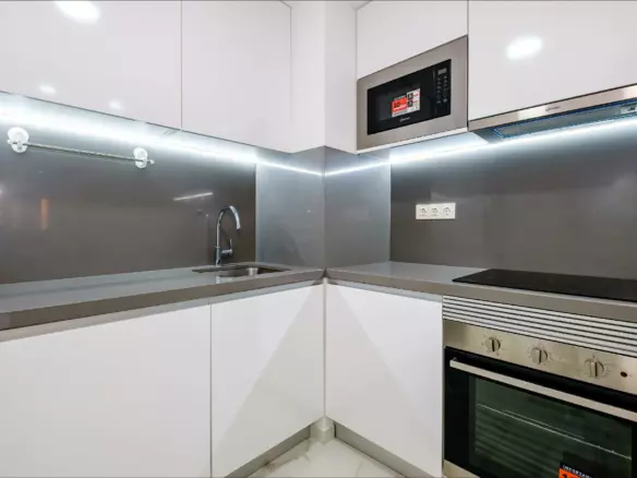 4-bedroom Apartment In Torrevieja, Spain (153 M²)