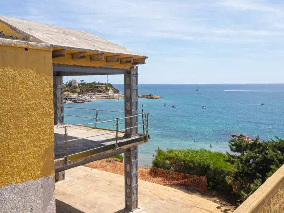 6-bedroom Villa In Orihuela Costa, Spain (605 M²)