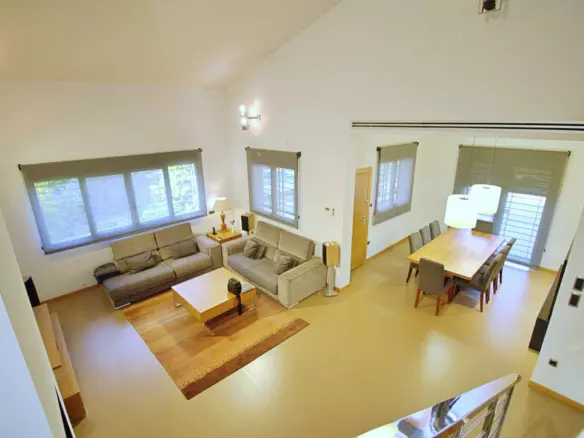 4-bedroom Villa In Elche, Spain (500 M²)