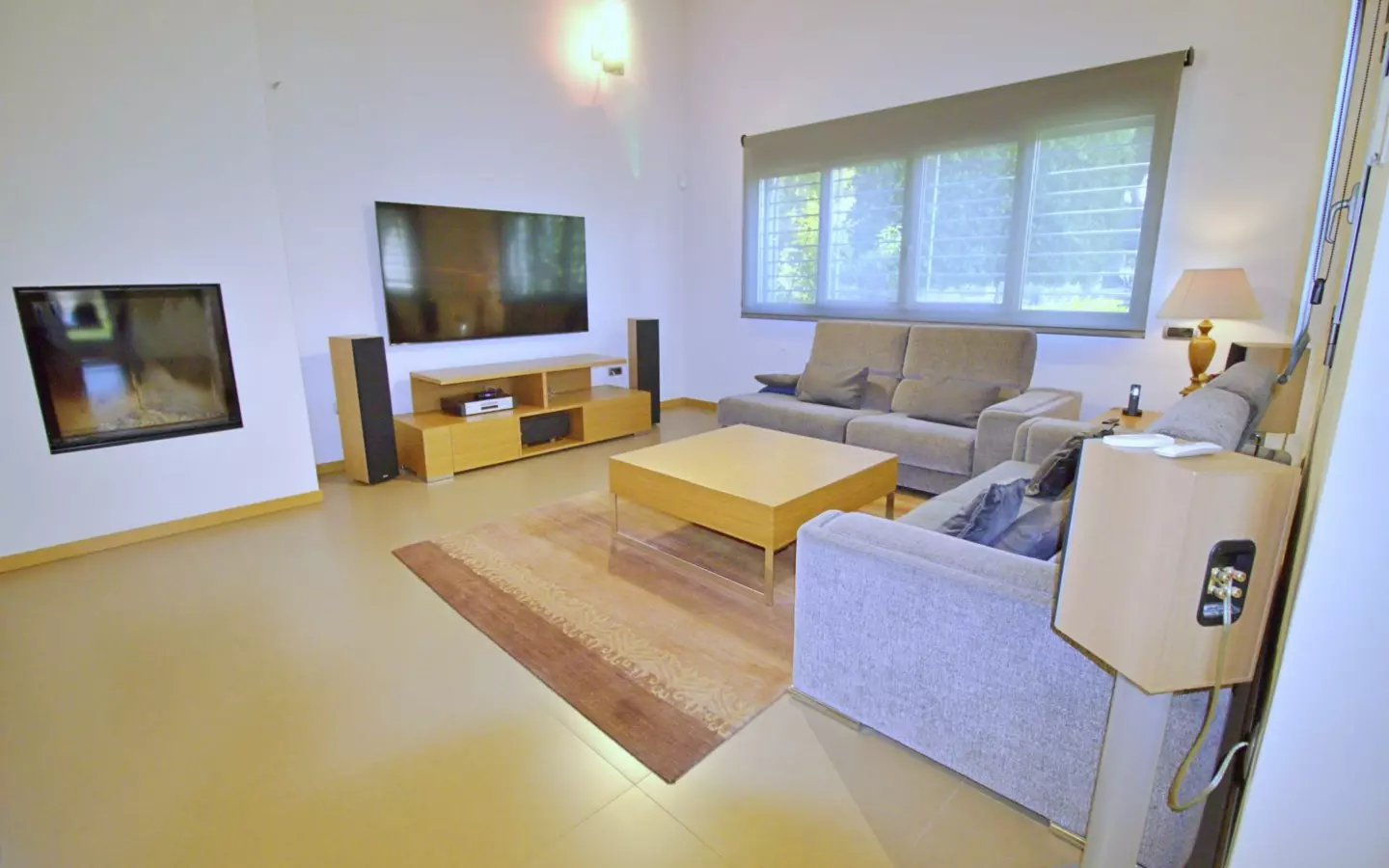 4-bedroom Villa In Elche, Spain (500 M²)