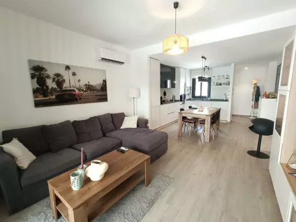 3-bedroom Apartment In San Miguel De Salinas, Spain (94 M²)