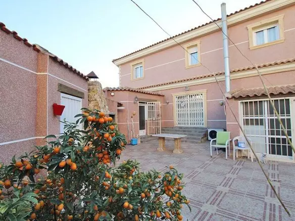 6-bedroom Villa In Formentera Del Segura, Spain (322 M²)
