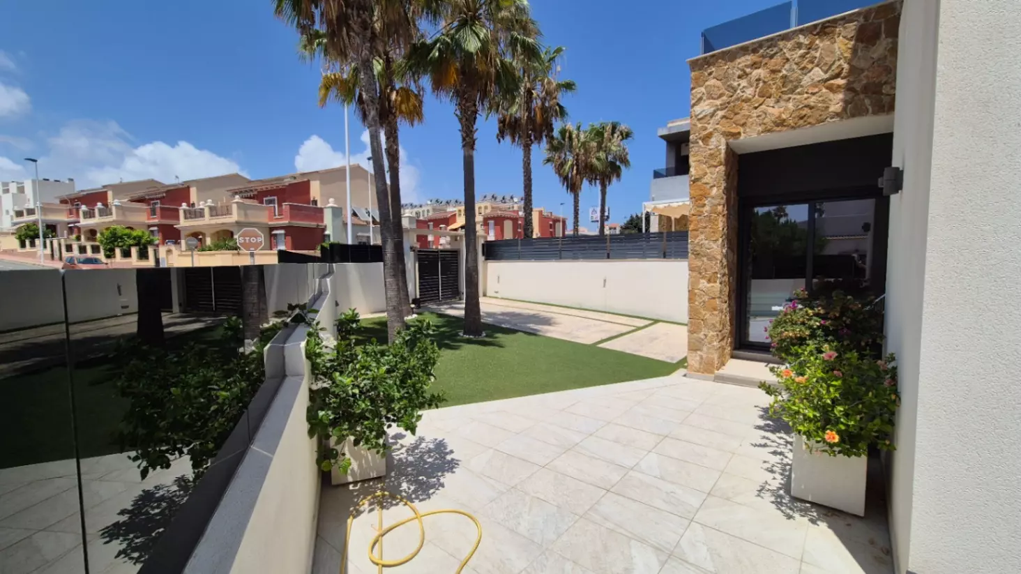 1689_6943d5f78b160-7c3e67 4-bedroom Villa In Torrevieja, Spain (205 M²)