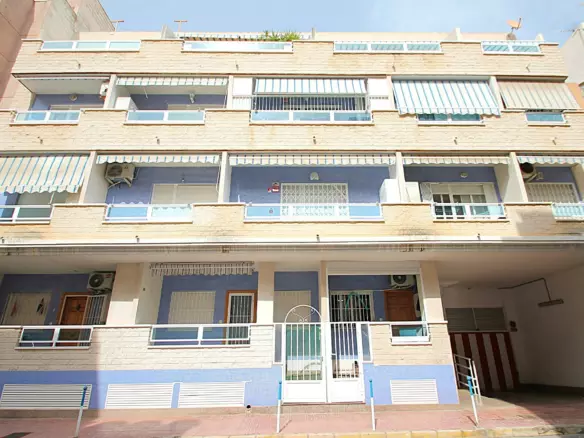 3-bedroom Apartment In Torrevieja, Spain (101 M²)