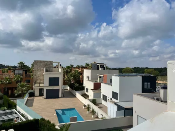5-bedroom Villa In San Miguel De Salinas, Spain (316 M²)
