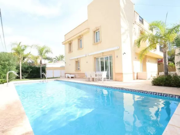 4-bedroom Villa In Cabo Roig, Spain (222 M²)