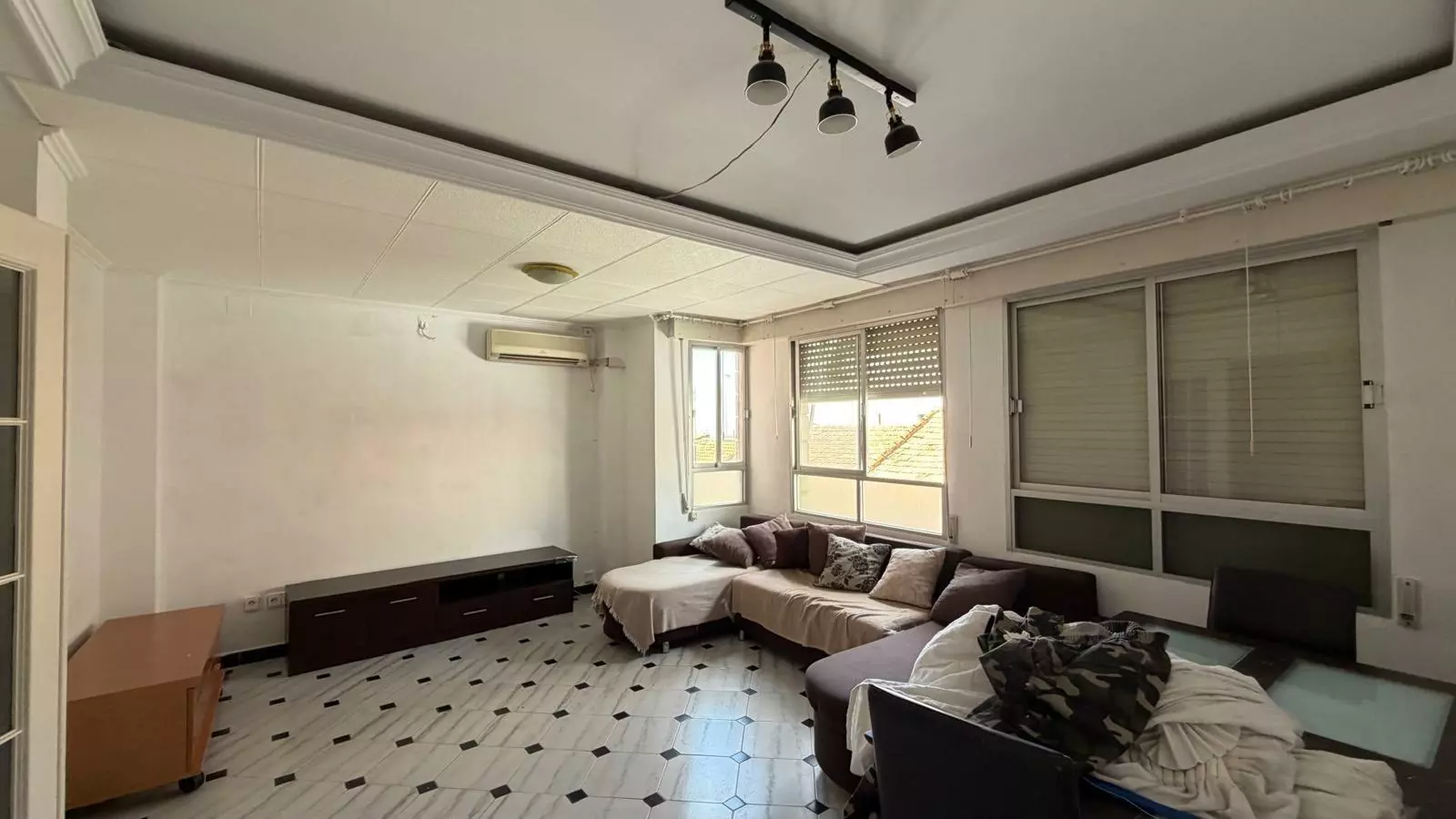 3-bedroom Apartment In Torrevieja, Spain (87 M²)