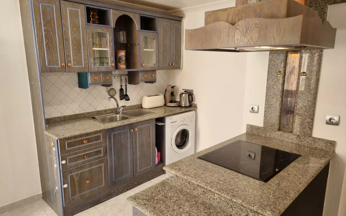 2-bedroom Apartment In Torrevieja, Spain (68 M²)
