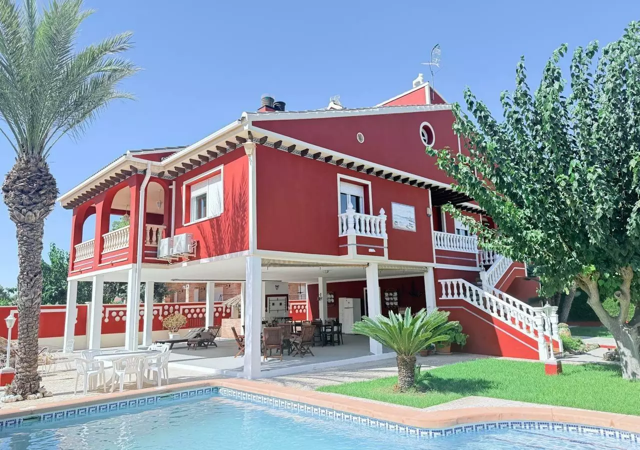 5-bedroom Villa In Pilar De La Horadada, Spain (280 M²)
