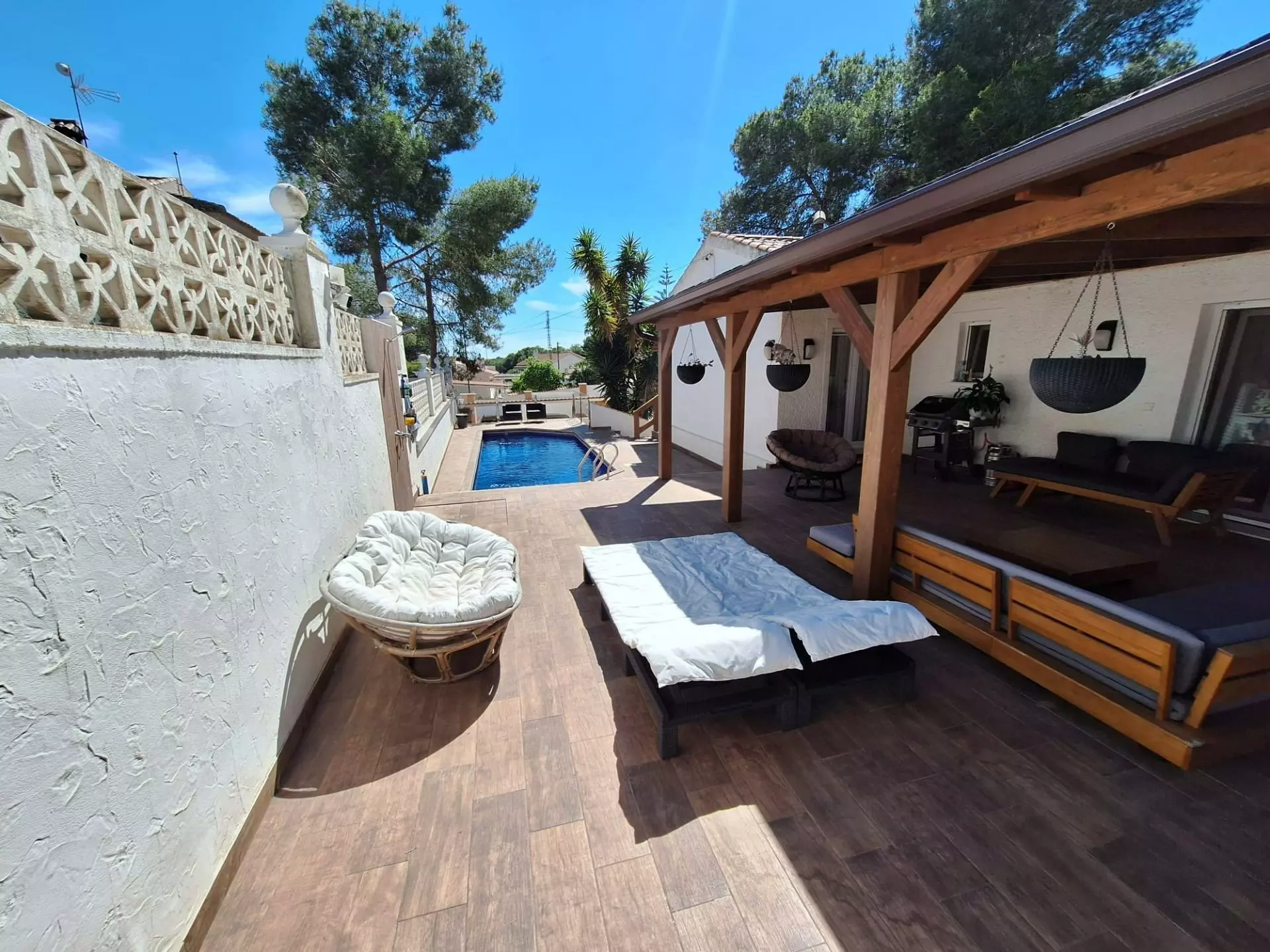 2-bedroom Villa In Pilar De La Horadada, Spain (168 M²)