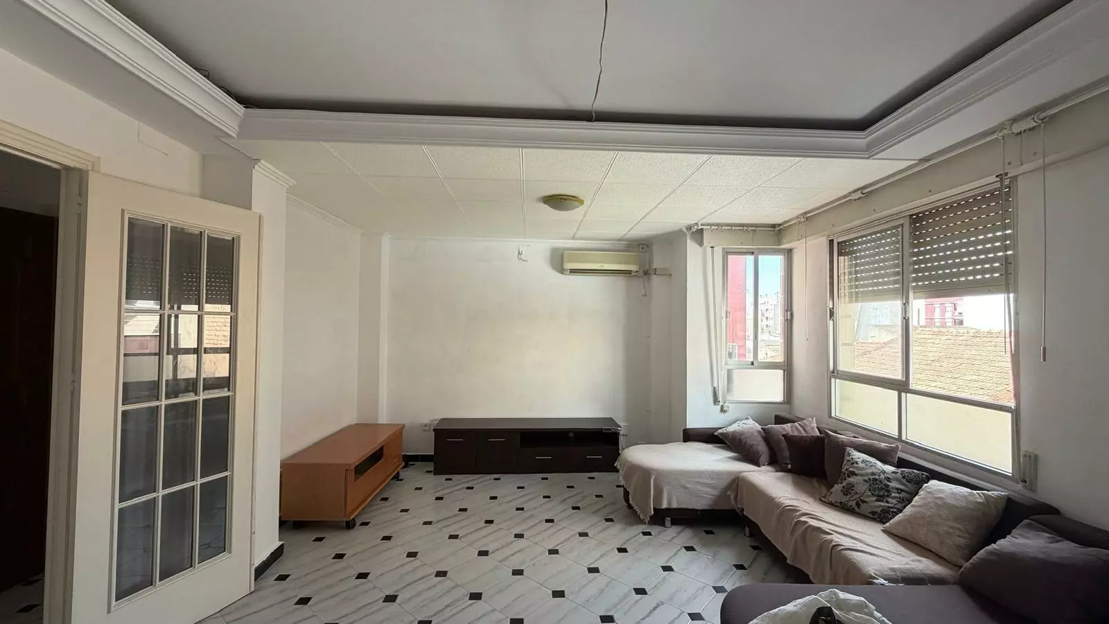 3-bedroom Apartment In Torrevieja, Spain (87 M²)