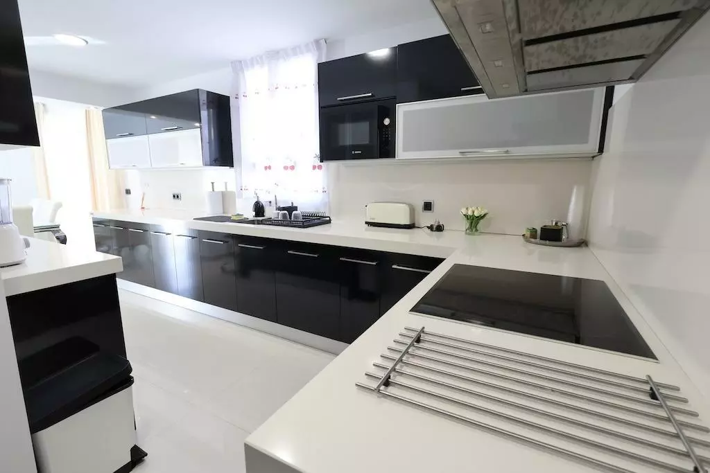4-bedroom Villa In Cabo Roig, Spain (222 M²)