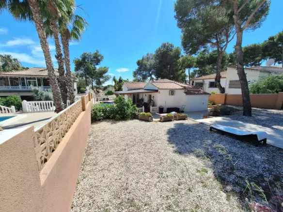 2-bedroom Villa In Pilar De La Horadada, Spain (168 M²)
