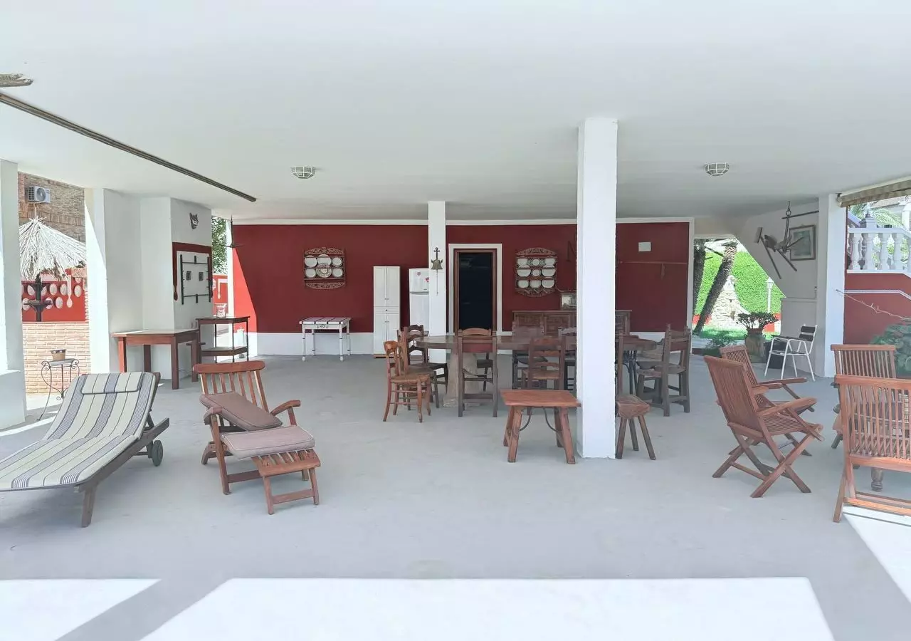 5-bedroom Villa In Pilar De La Horadada, Spain (280 M²)