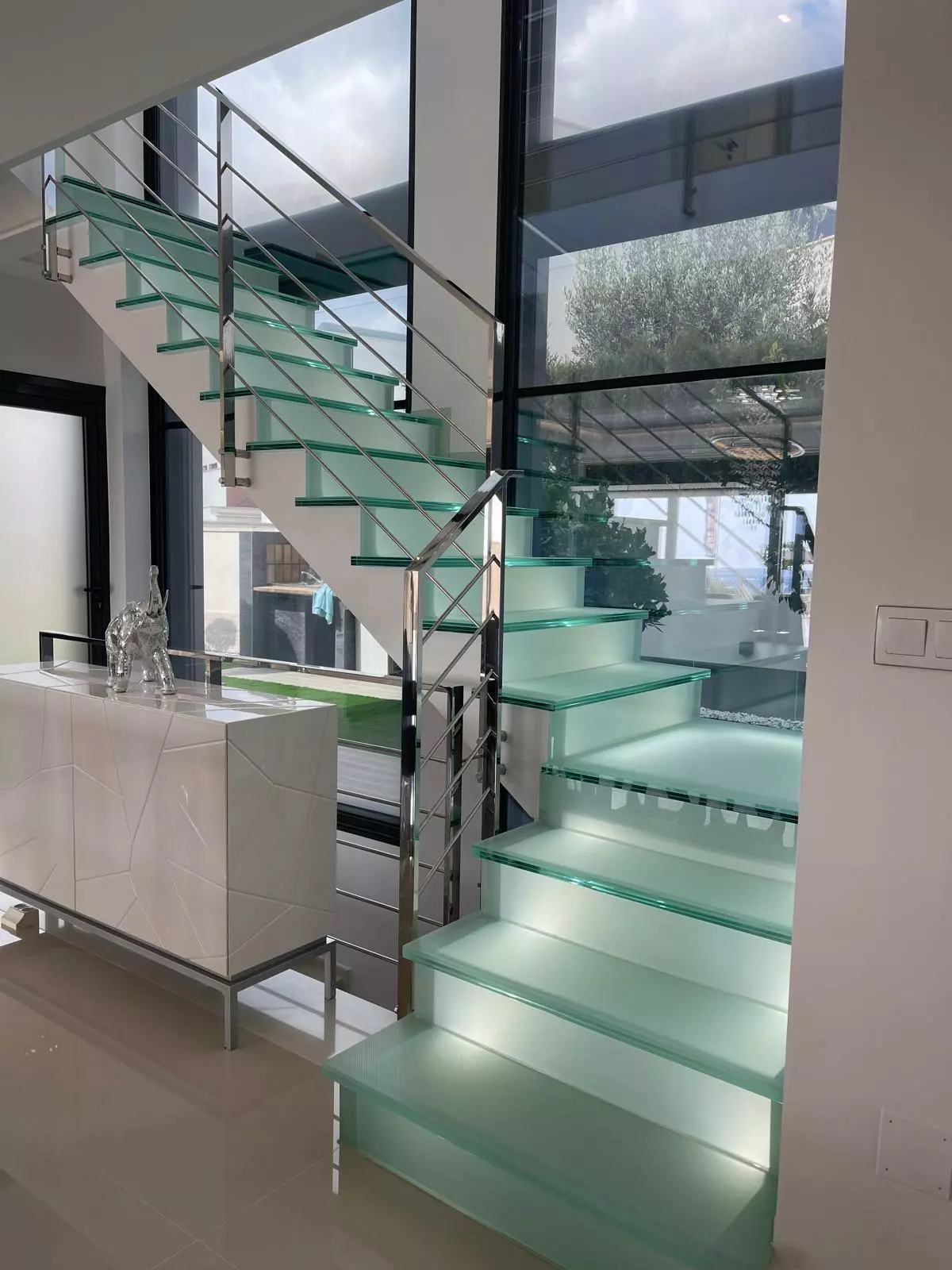 5-bedroom Villa In San Miguel De Salinas, Spain (316 M²)