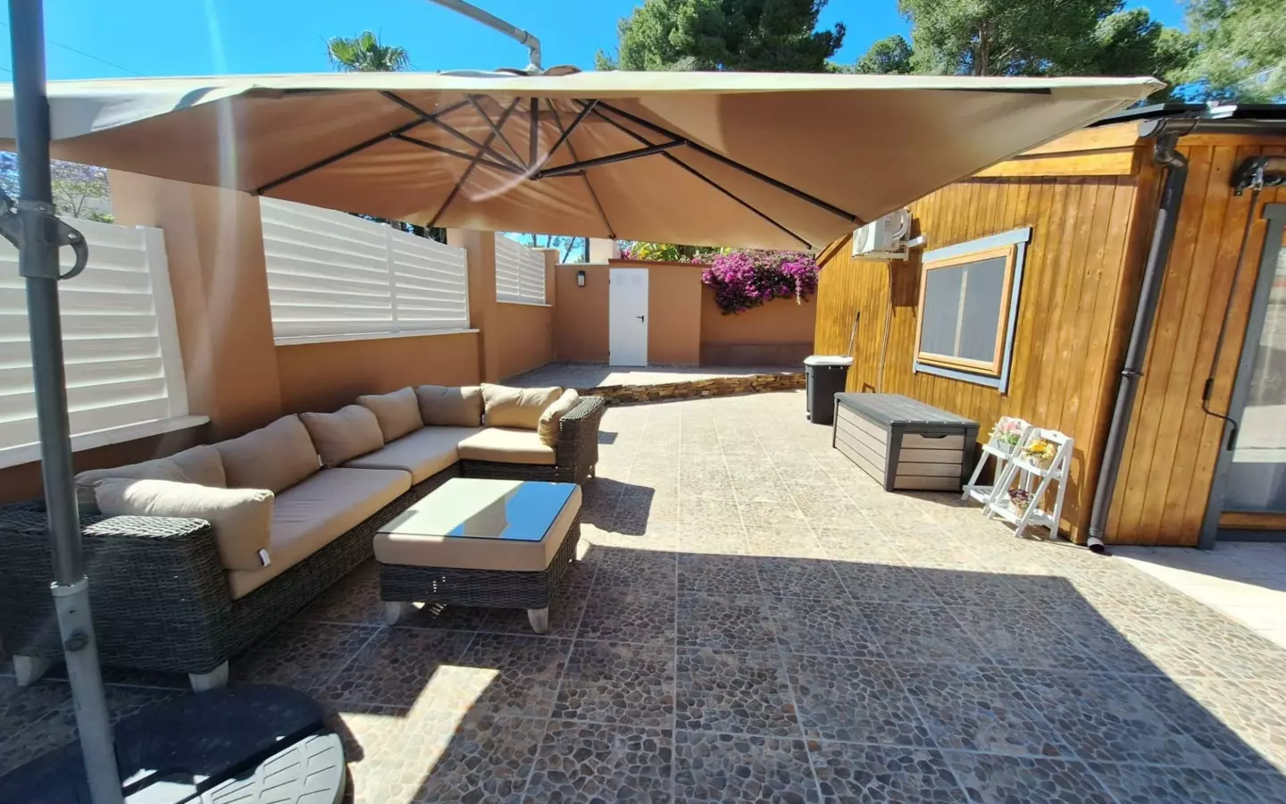 2-bedroom Villa In Pilar De La Horadada, Spain (168 M²)
