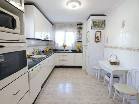 5-bedroom Villa In Orihuela Costa, Spain (308 M²)