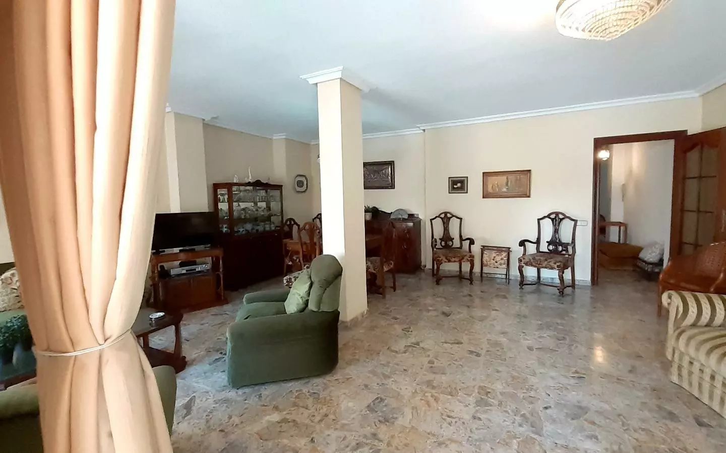 4-bedroom Apartment In Torrevieja, Spain (164 M²)