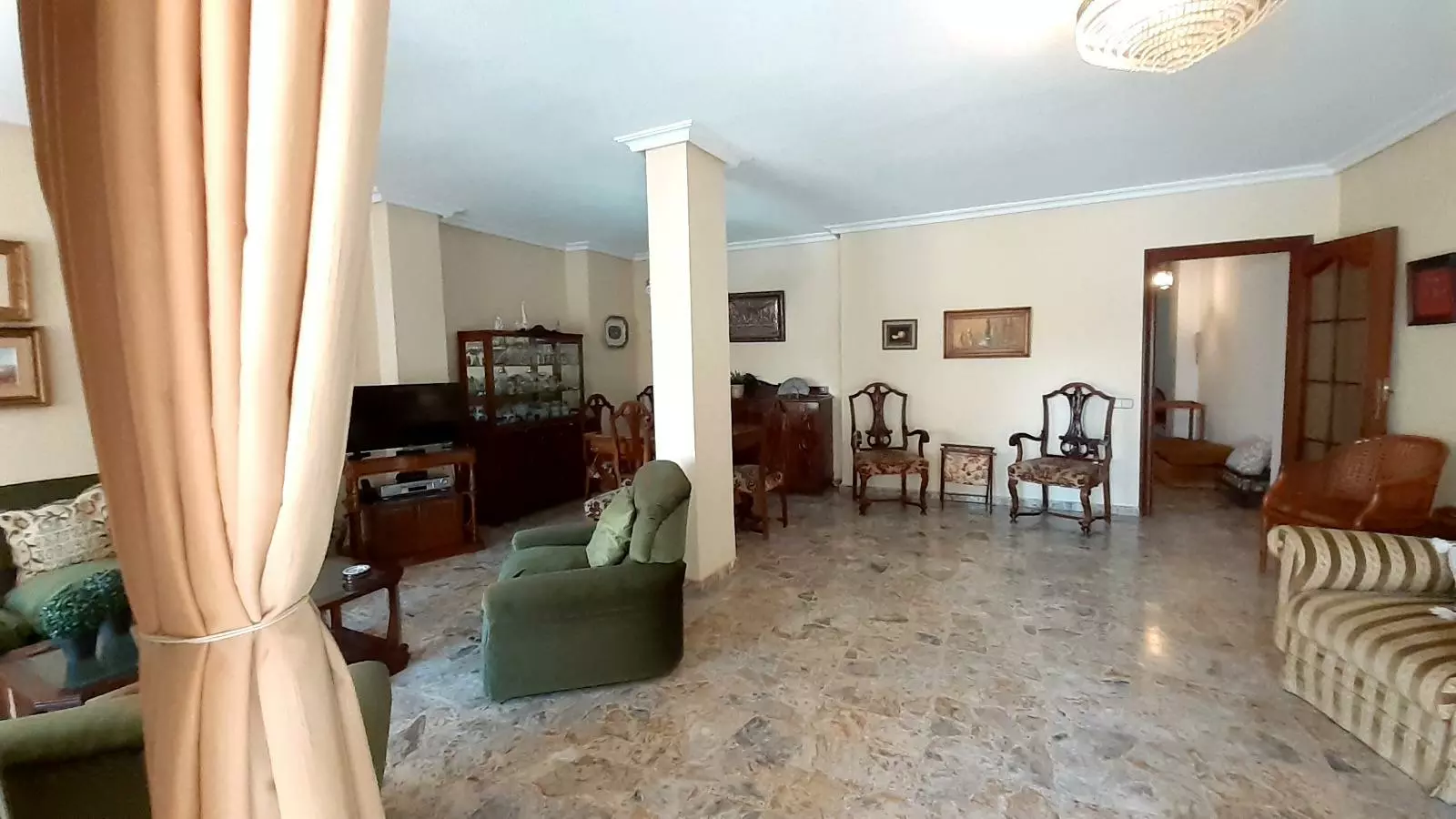 4-bedroom Apartment In Torrevieja, Spain (164 M²)