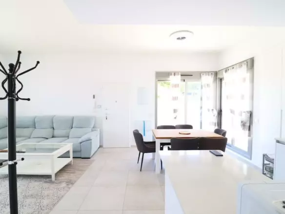 3-bedroom Villa In San Miguel De Salinas, Spain (250 M²)