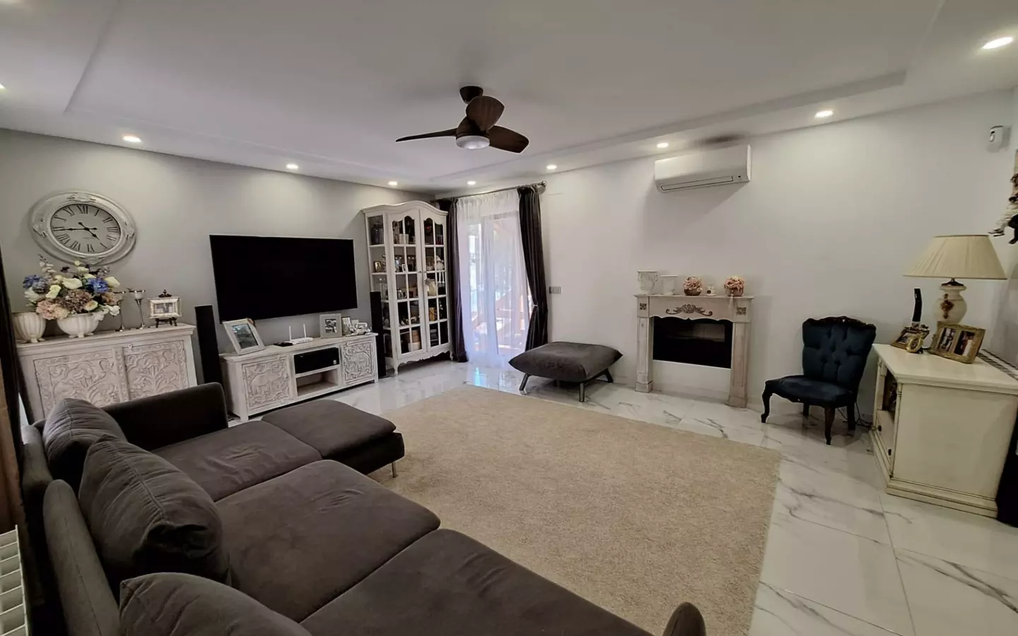 2-bedroom Villa In Pilar De La Horadada, Spain (168 M²)