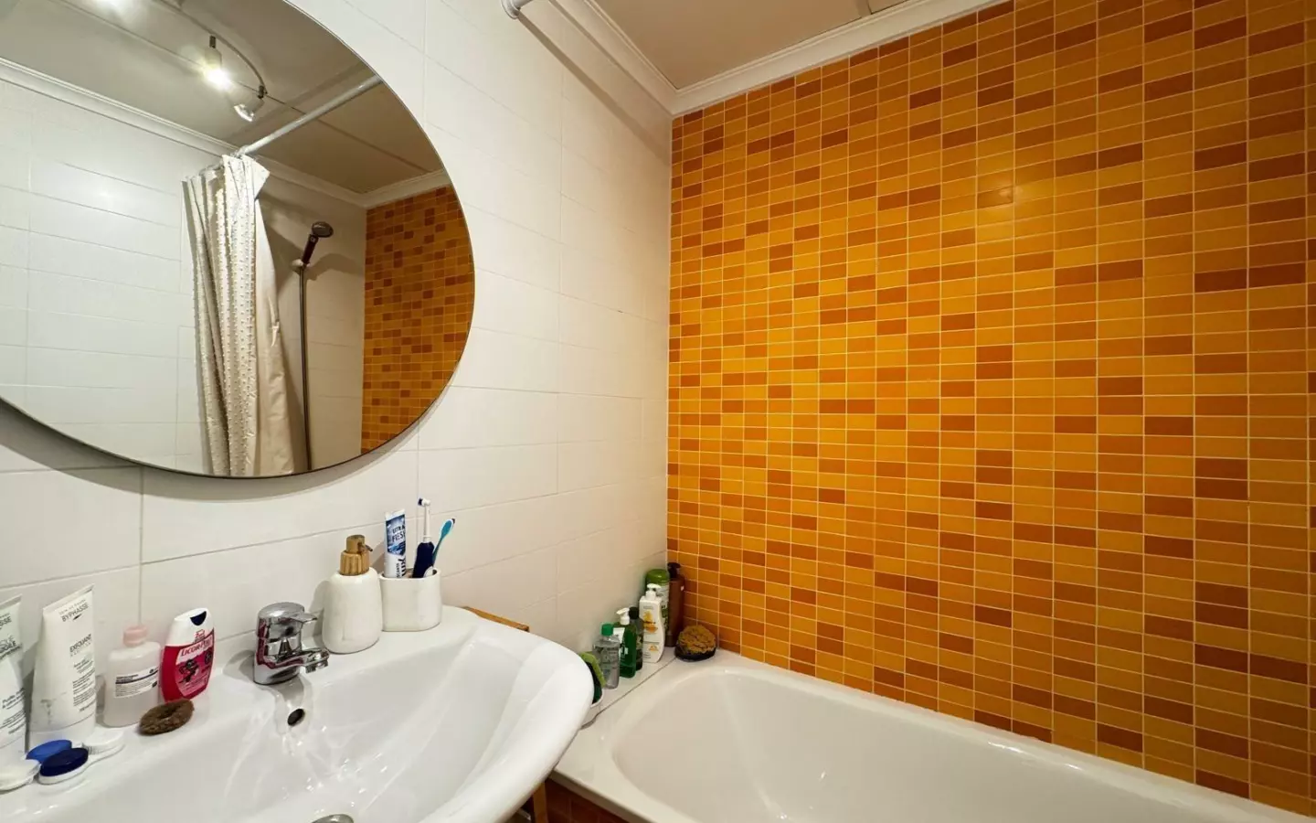 3-bedroom Apartment In Torrevieja, Spain (89 M²)