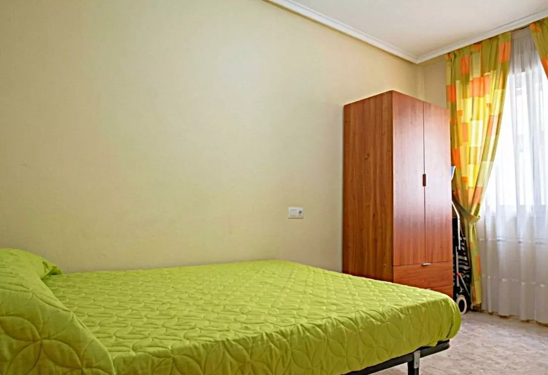 3-bedroom Apartment In Torrevieja, Spain (101 M²)