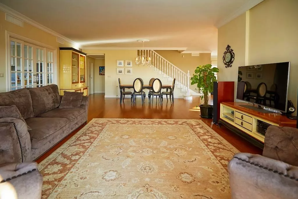 5-bedroom Villa In Rojales, Spain (379 M²)