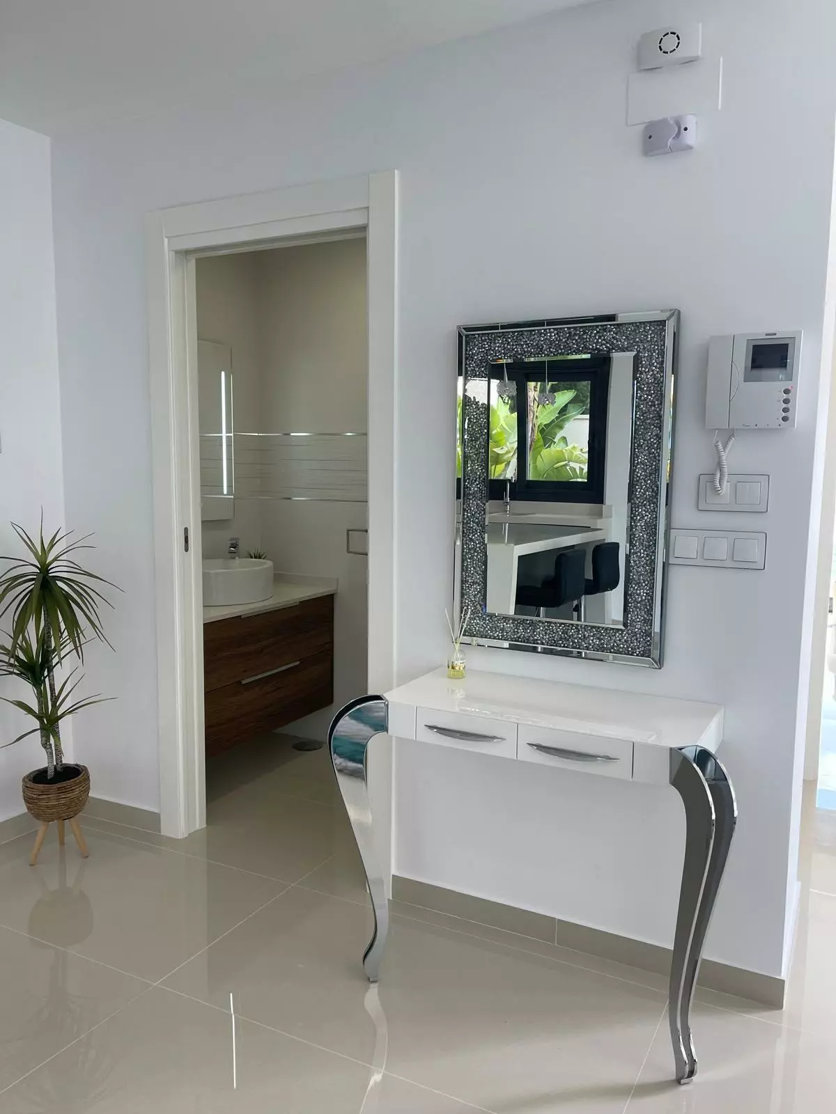 5-bedroom Villa In San Miguel De Salinas, Spain (316 M²)
