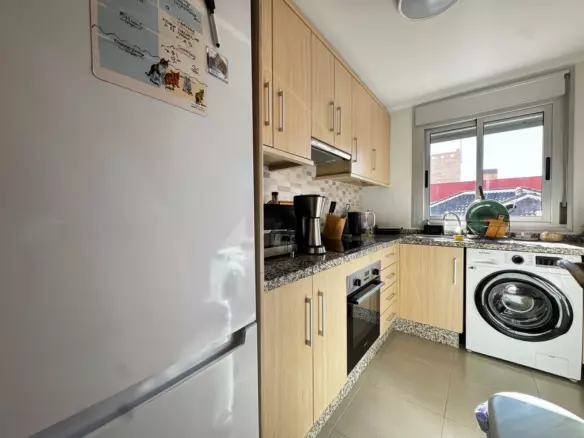 3-bedroom Apartment In Torrevieja, Spain (89 M²)