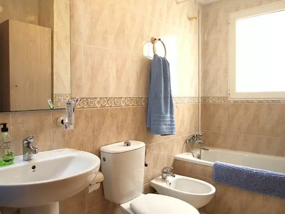3-bedroom Apartment In Torrevieja, Spain (101 M²)