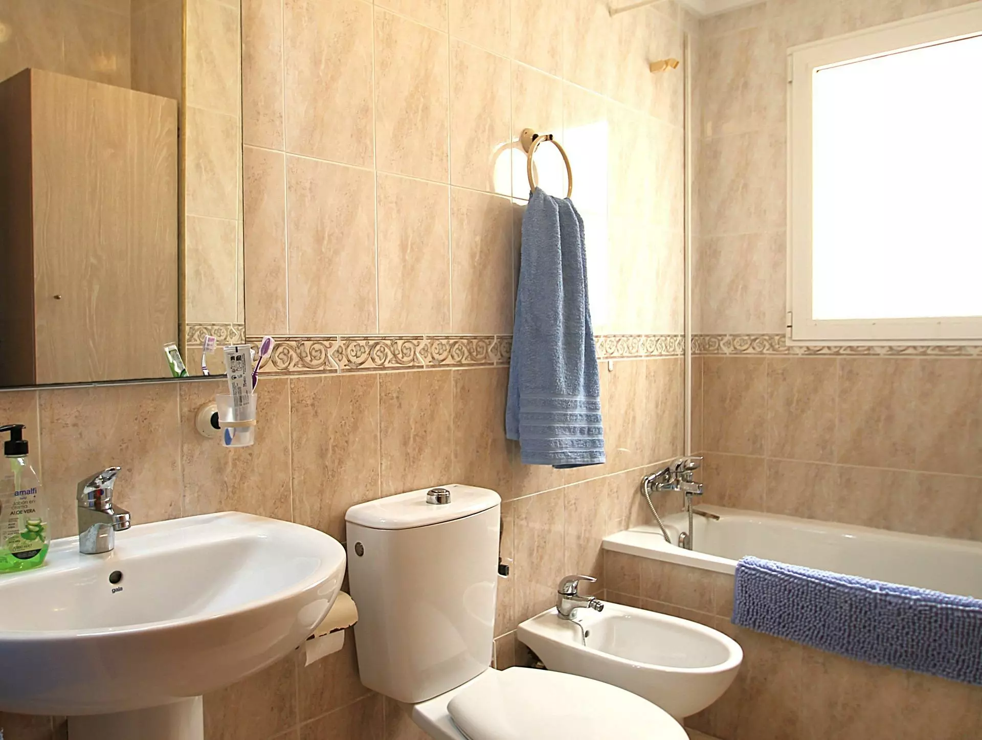 3-bedroom Apartment In Torrevieja, Spain (101 M²)