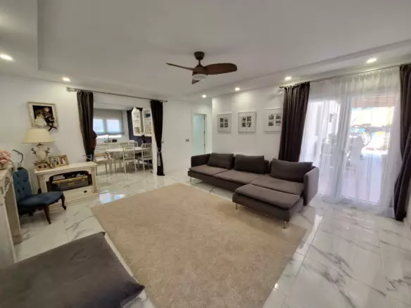 2-bedroom Villa In Pilar De La Horadada, Spain (168 M²)